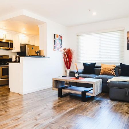 לוס אנג'לס Modern Remodeled 1-Bedroom Close To Hollywood Walk Of Fame With Parking מראה חיצוני תמונה