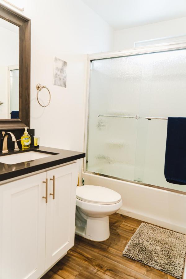 לוס אנג'לס Modern Remodeled 1-Bedroom Close To Hollywood Walk Of Fame With Parking מראה חיצוני תמונה