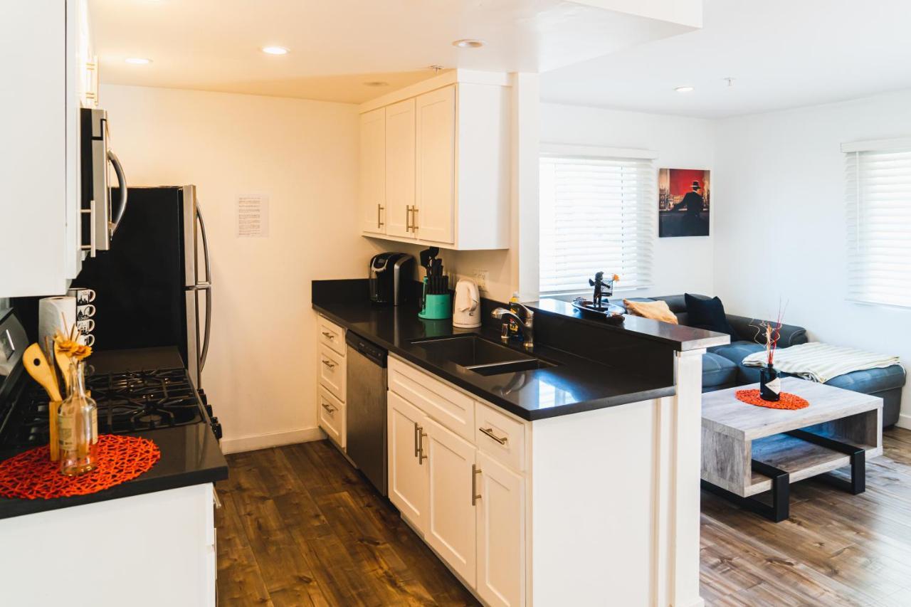 לוס אנג'לס Modern Remodeled 1-Bedroom Close To Hollywood Walk Of Fame With Parking מראה חיצוני תמונה