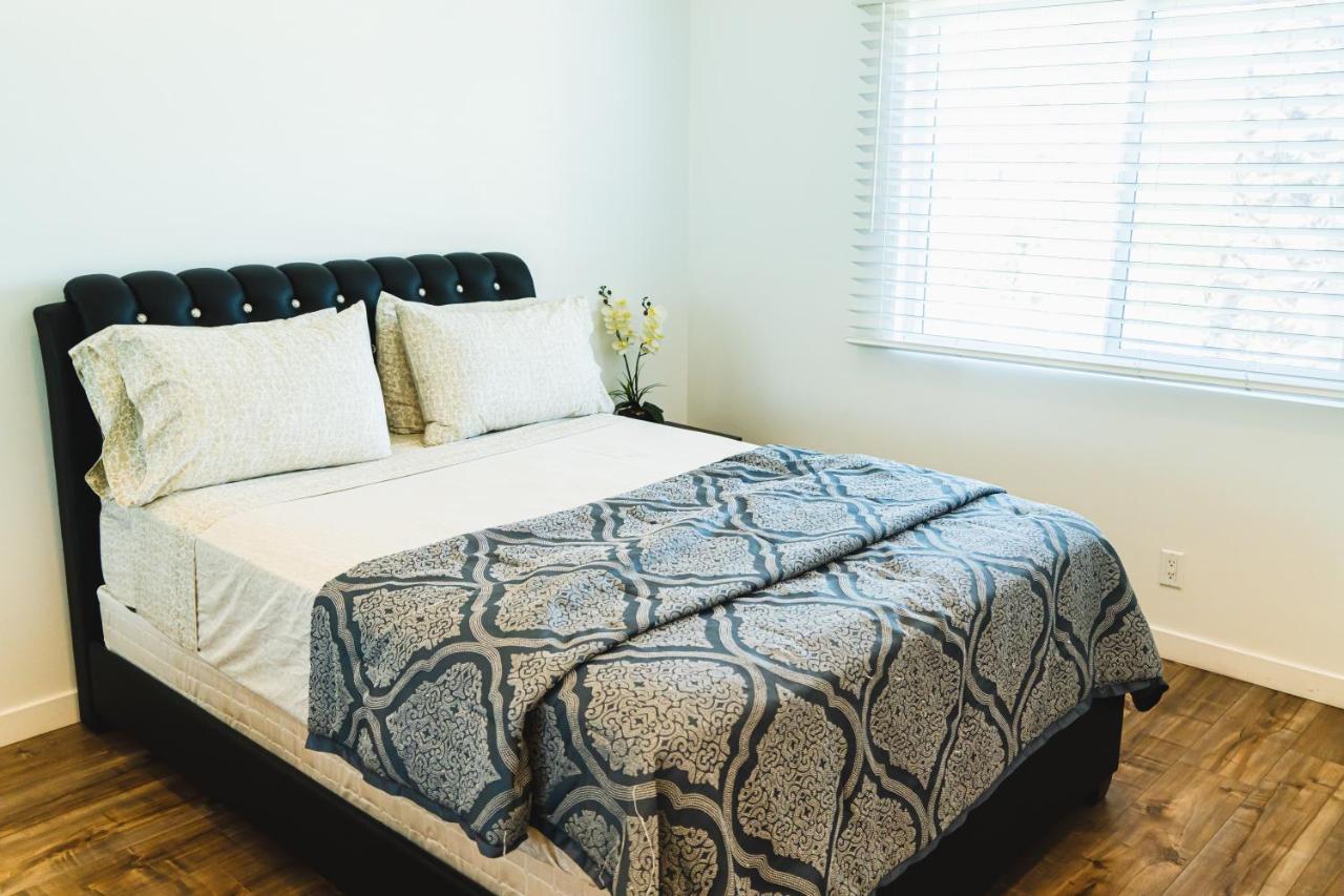 לוס אנג'לס Modern Remodeled 1-Bedroom Close To Hollywood Walk Of Fame With Parking מראה חיצוני תמונה