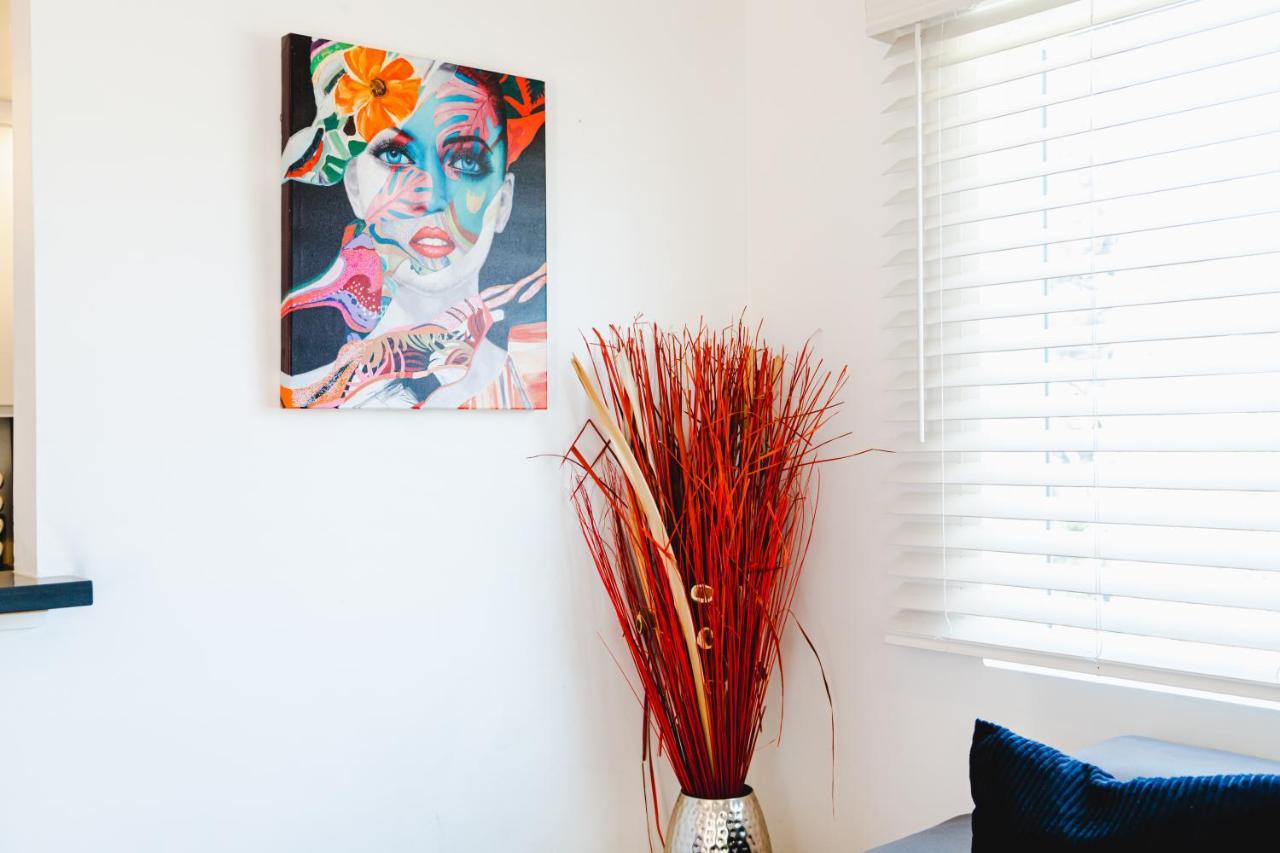 לוס אנג'לס Modern Remodeled 1-Bedroom Close To Hollywood Walk Of Fame With Parking מראה חיצוני תמונה