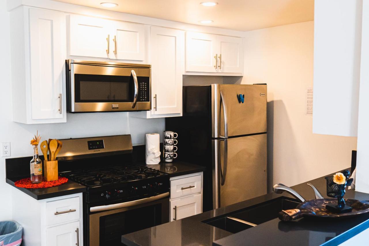 לוס אנג'לס Modern Remodeled 1-Bedroom Close To Hollywood Walk Of Fame With Parking מראה חיצוני תמונה